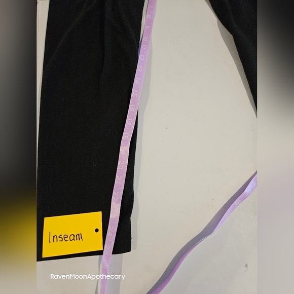 Simply Vera Black Pants - Picture 7 of 8